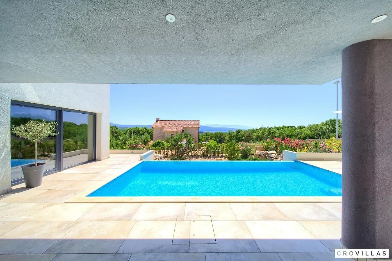 Silente Villa Salatic 0*,