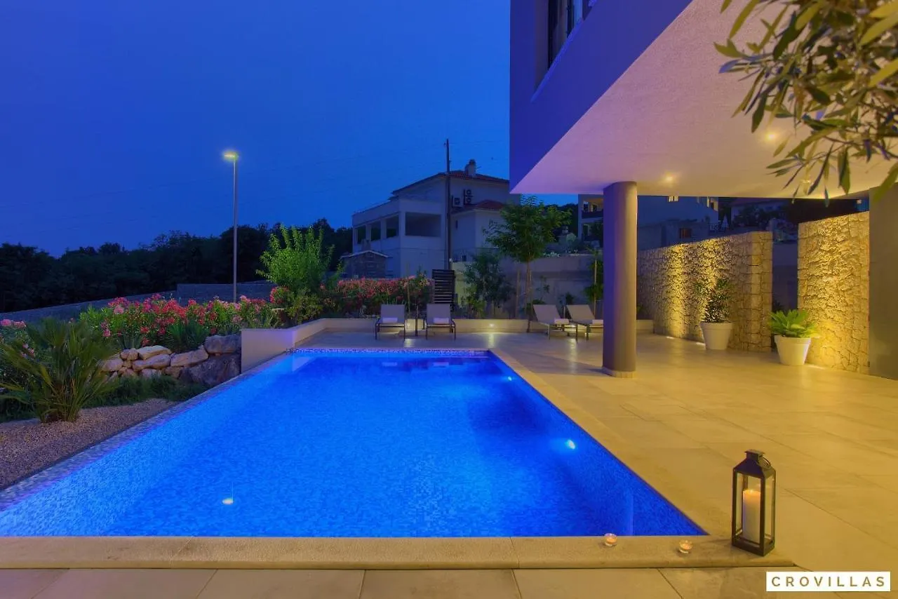 Silente Villa Salatic