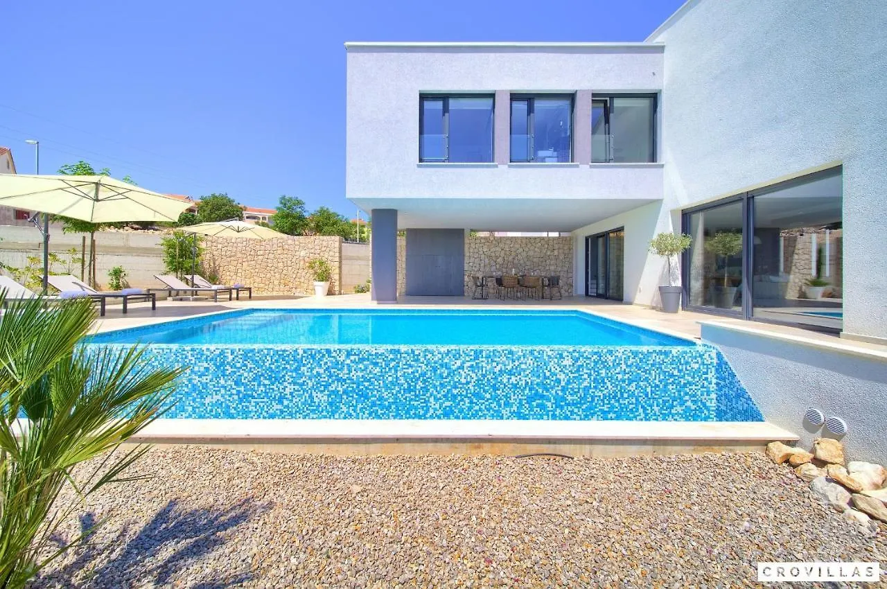 Silente Villa Salatic
